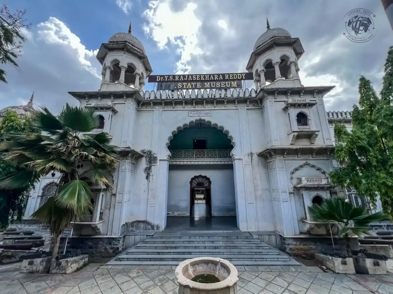 Standard 03Nights/04Days Hyderabad Tour Package