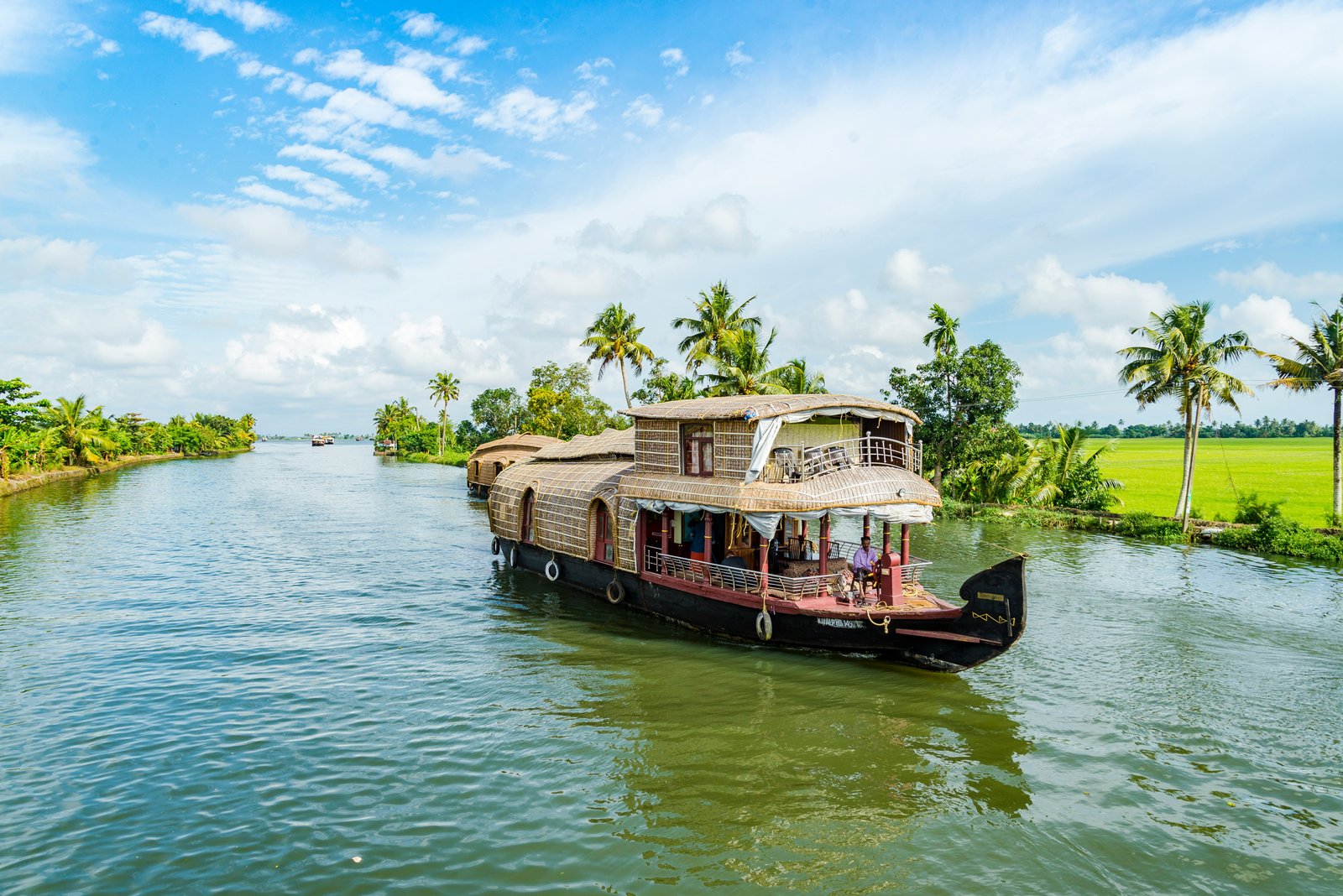 Kerala Delight  | Munnar, Alleppey & Kovalam Tour
