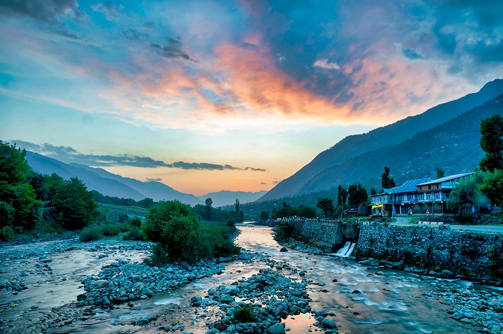 The Royal Kashmir Experience