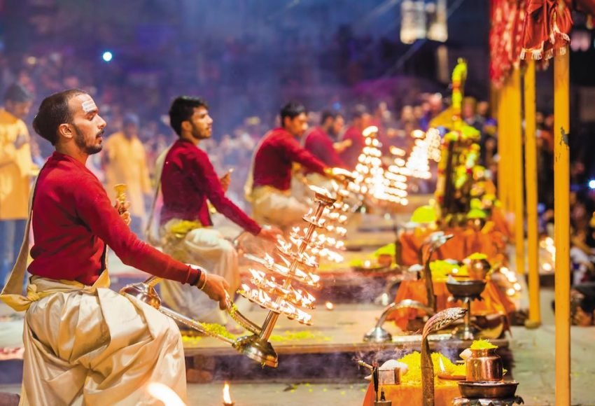 The Sacred Triveni Pilgrimage – Varanasi, Prayagraj & Ayodhya