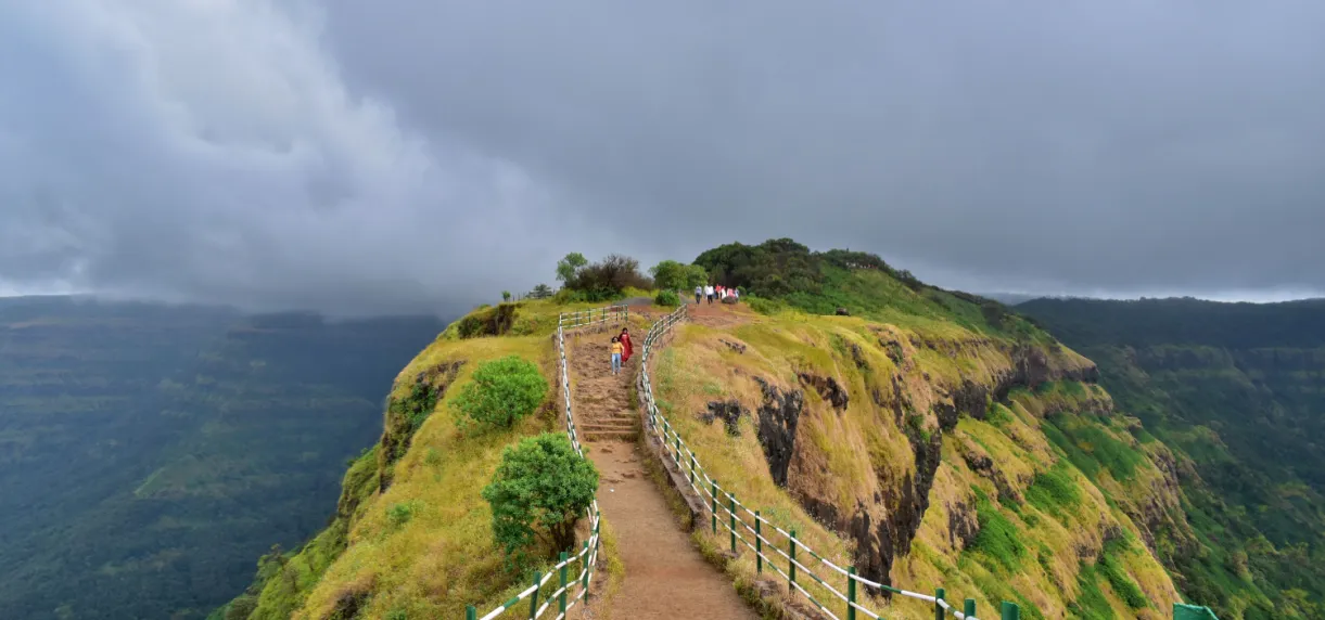 City Lights to Mountain Heights: Mumbai, Lonavala & Mahabaleshwar